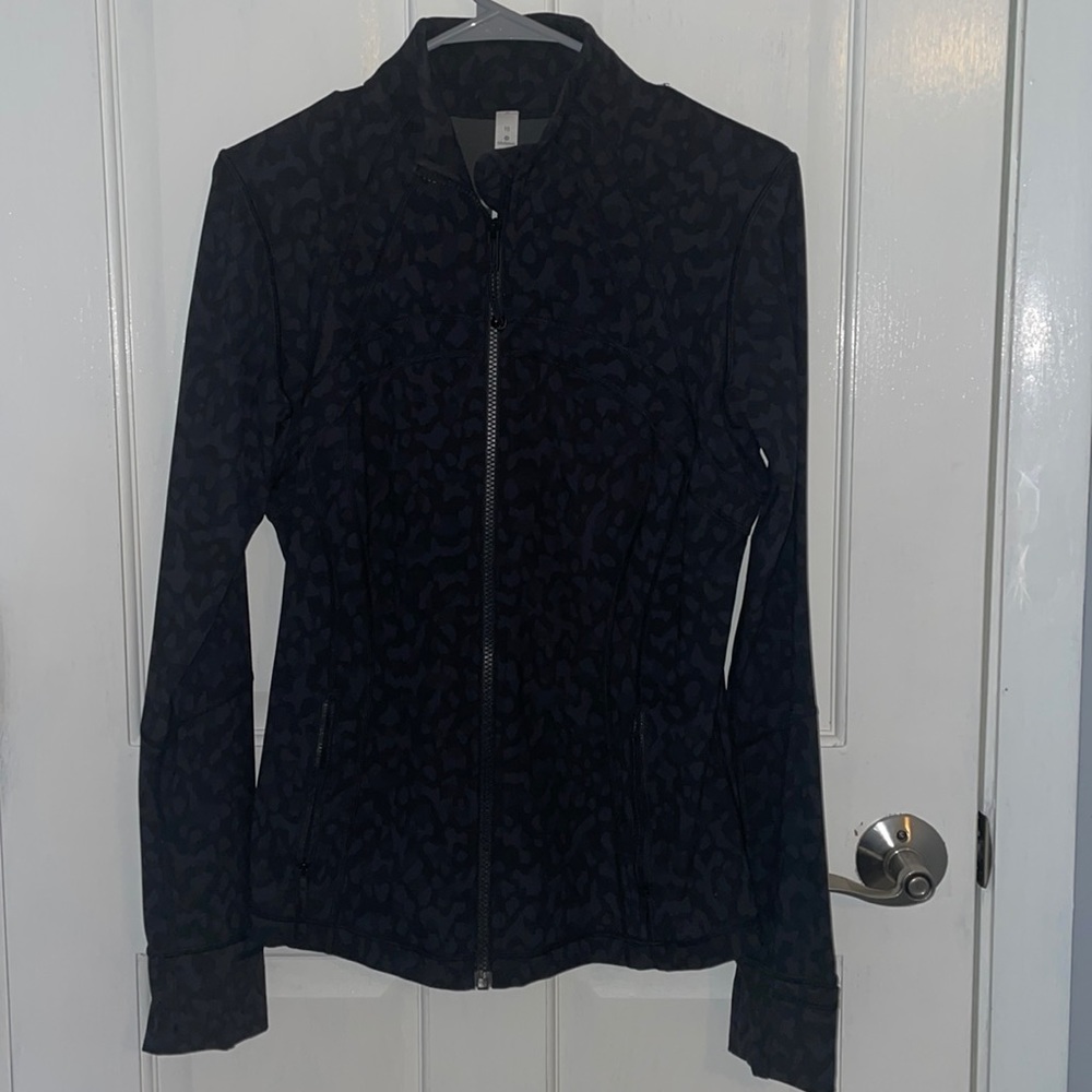 Lululemon define jacket EUC size 10